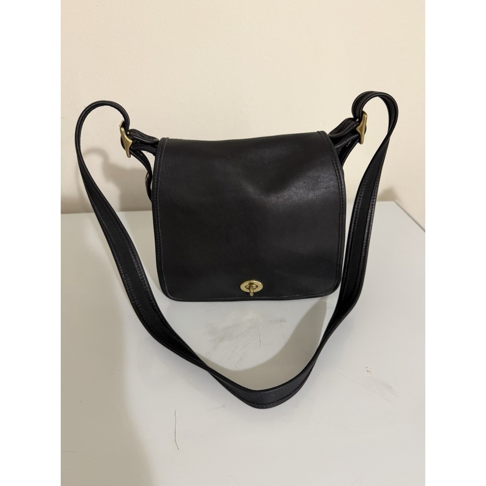 Vintage Coach Legacy 9715 Black Leather Crossbody Purse Flap Bag Brass Turnlock